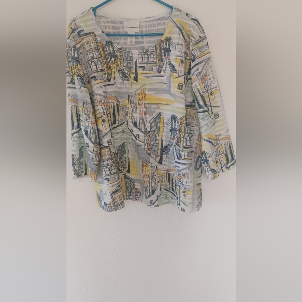 Cityscape Print Women's Top Xl Alfred Dunner